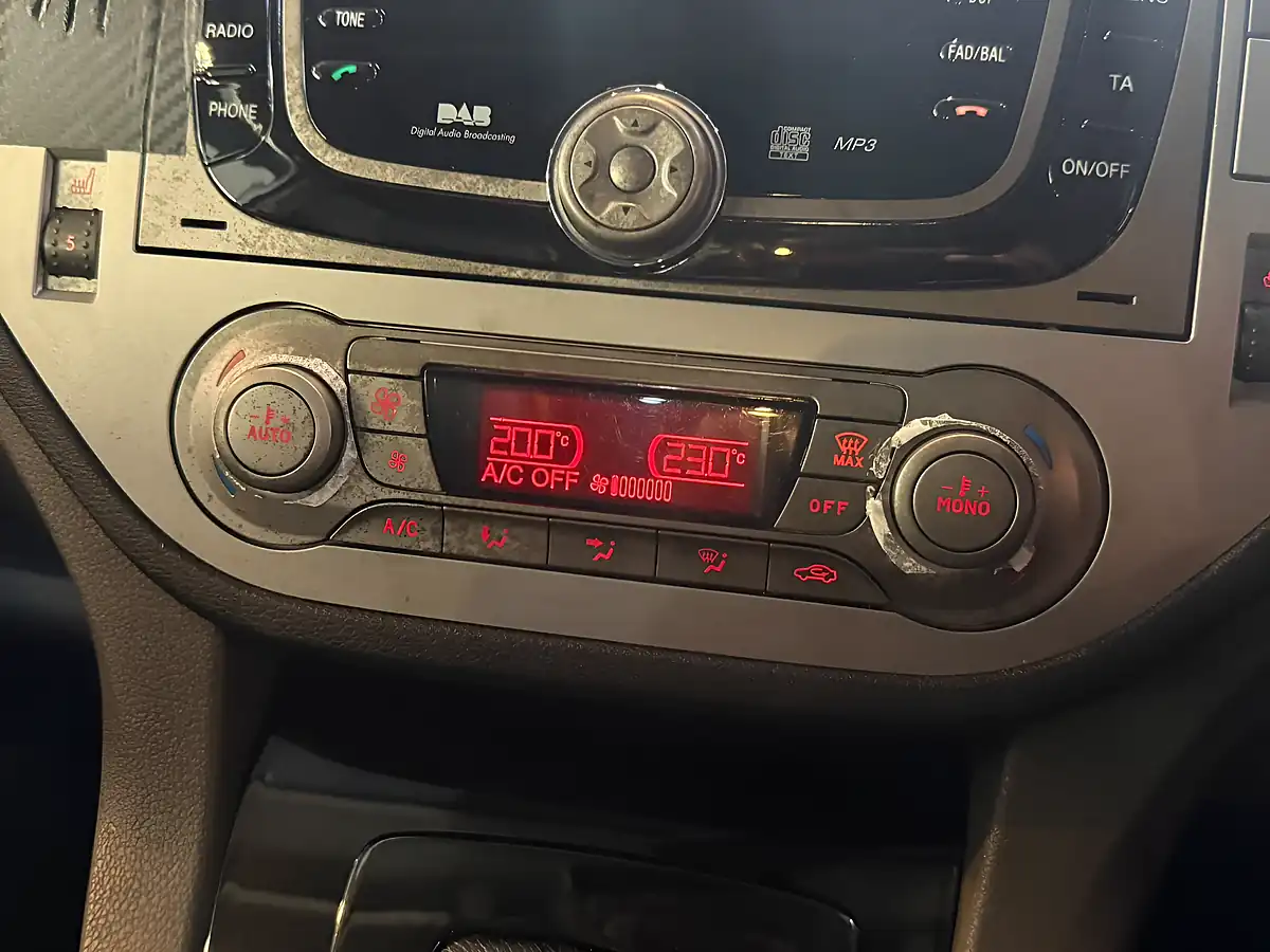 Used 2012 Ford Kuga Titanium X White - Interior and Exterior details 15