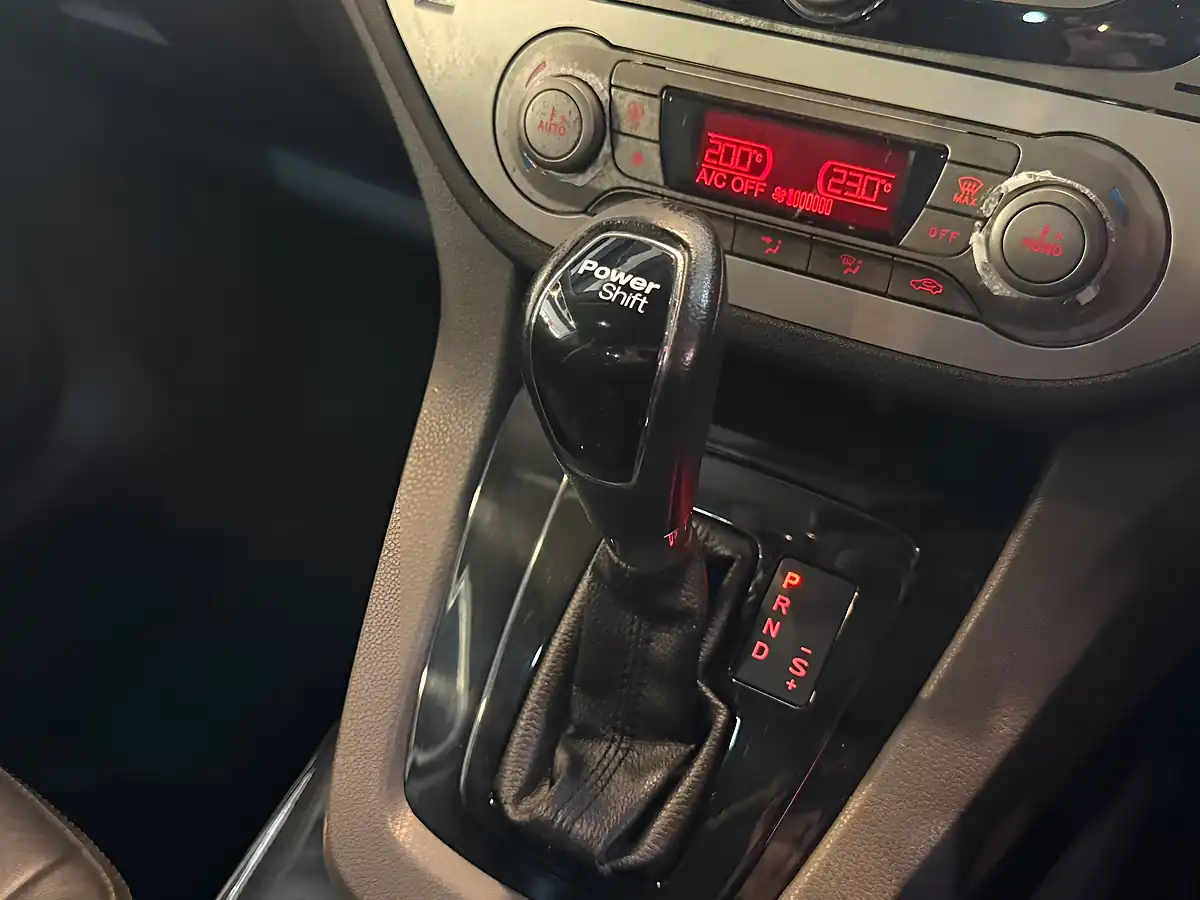 Used 2012 Ford Kuga Titanium X White - Interior and Exterior details 17