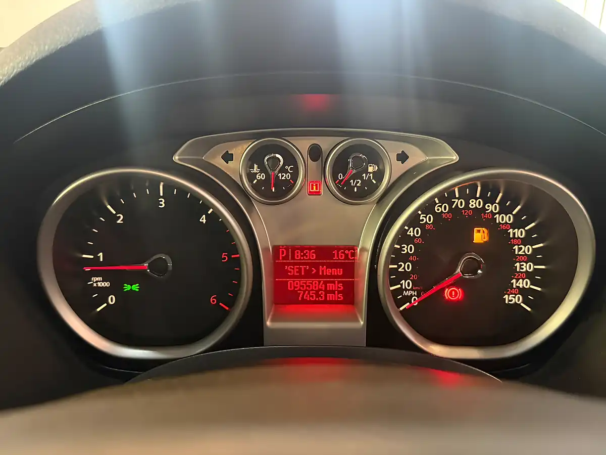 Used 2012 Ford Kuga Titanium X White - Interior and Exterior details 19