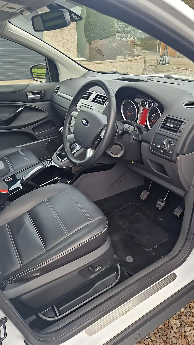 Used 2012 Ford Kuga Titanium X White - Interior and Exterior details 7