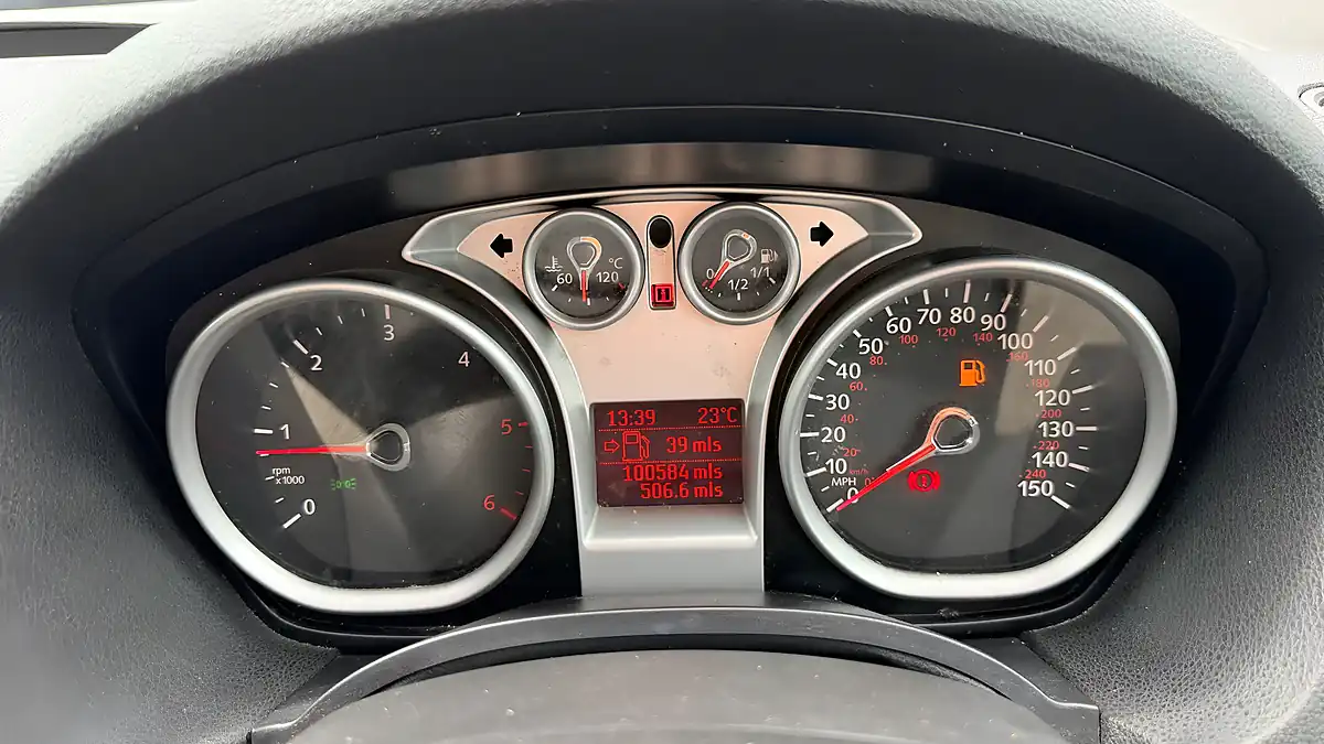 Used 2012 Ford Kuga Zetec Black - Interior and Exterior details 10