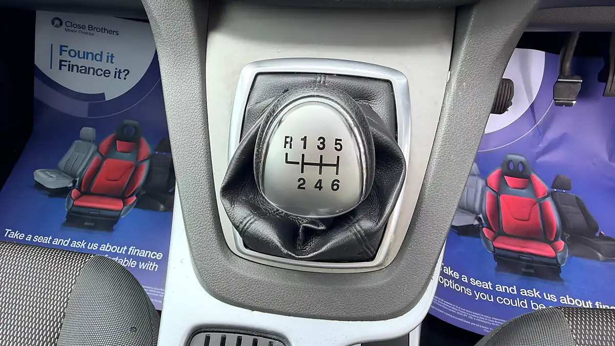 Used 2012 Ford Kuga Zetec Black - Interior and Exterior details 14
