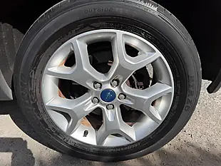 Used 2012 Ford Kuga Zetec Mars Red - Interior and Exterior details 11