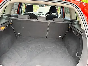 Used 2012 Ford Kuga Zetec Mars Red - Interior and Exterior details 16