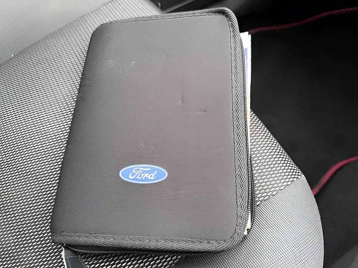 Used 2012 Ford Kuga Zetec Mars Red - Interior and Exterior details 18