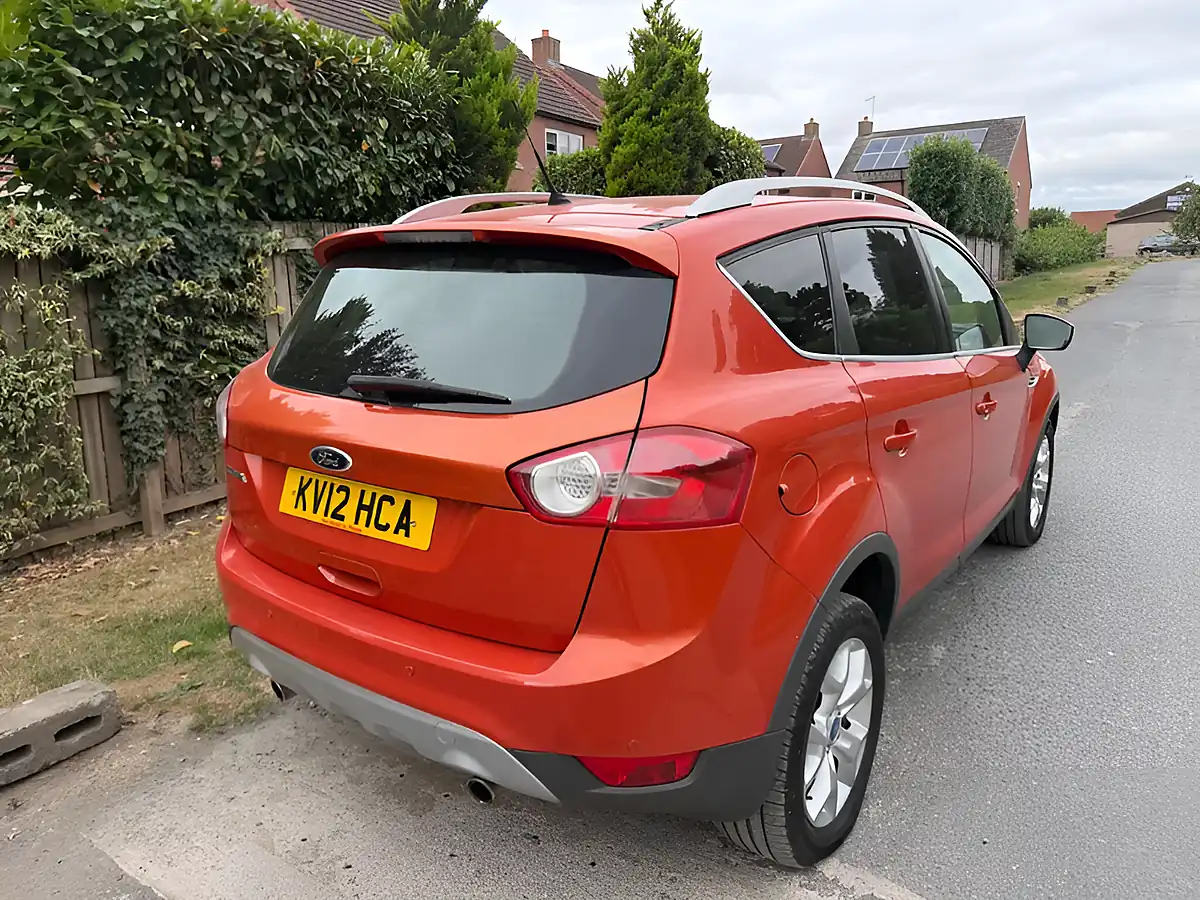 Used 2012 Ford Kuga Zetec Mars Red - Interior and Exterior details 4