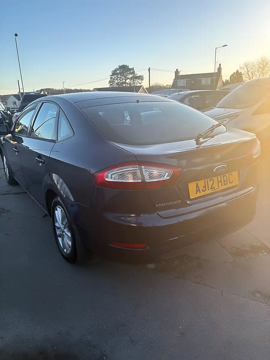 Used 2012 Ford Mondeo Zetec Blue - Interior and Exterior details 3