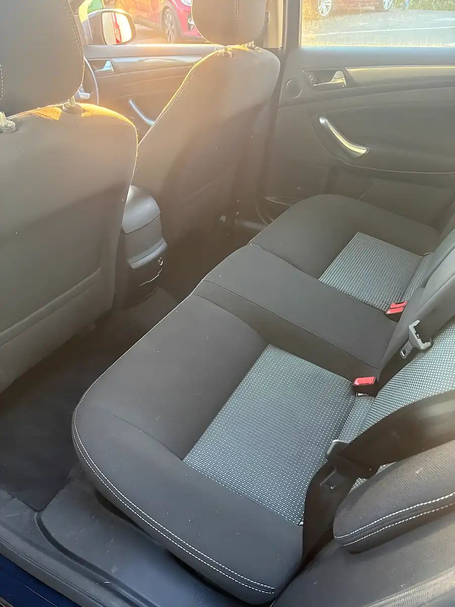 Used 2012 Ford Mondeo Zetec Blue - Interior and Exterior details 6
