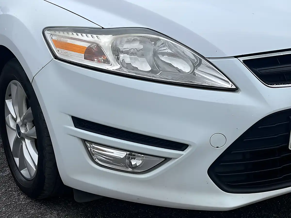 Used 2012 Ford Mondeo Zetec White - Interior and Exterior details 11