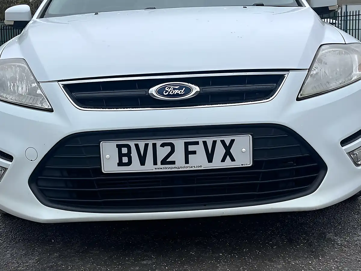 Used 2012 Ford Mondeo Zetec White - Interior and Exterior details 17
