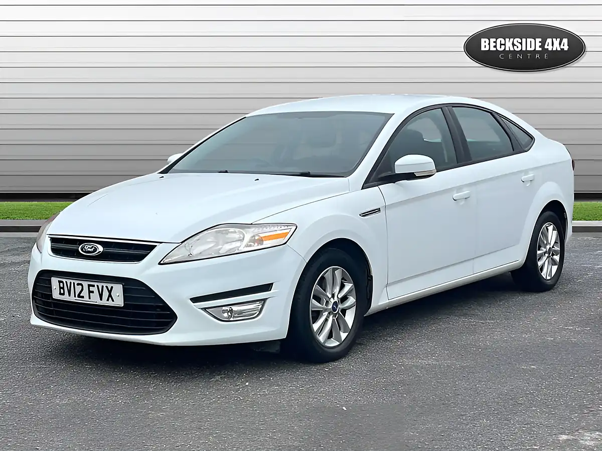 Used 2012 Ford Mondeo Zetec White - Interior and Exterior details 3