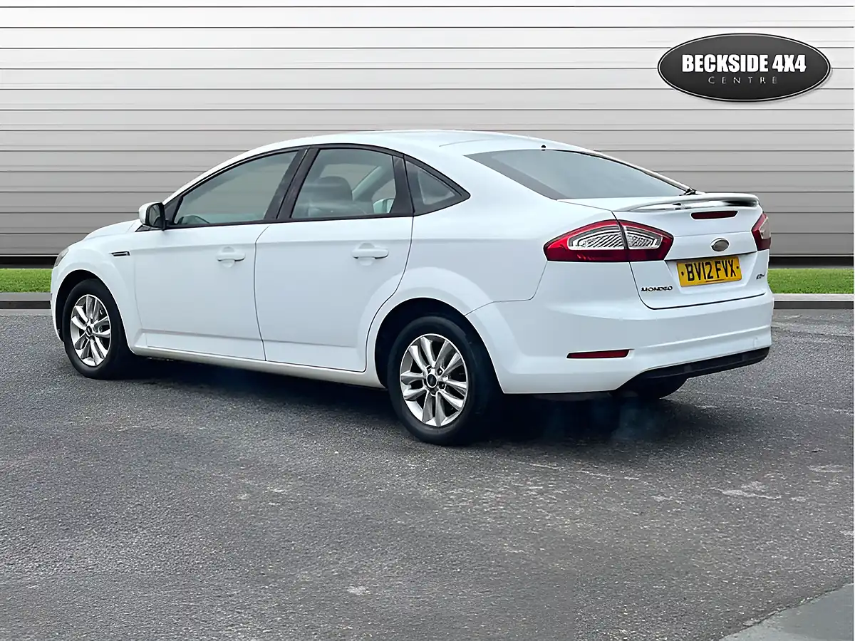 Used 2012 Ford Mondeo Zetec White - Interior and Exterior details 5