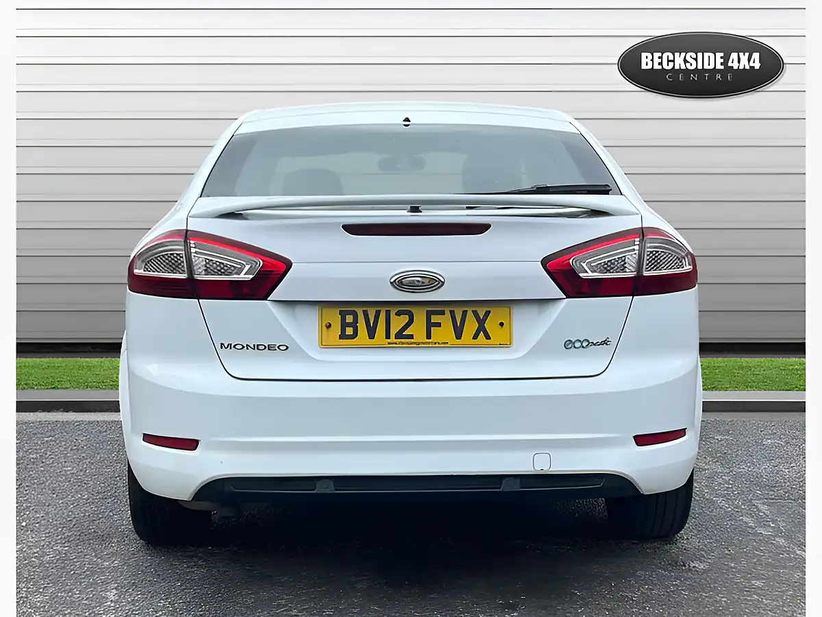 Used 2012 Ford Mondeo Zetec White - Interior and Exterior details 7