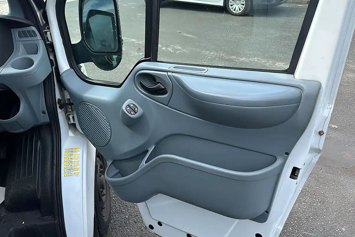Used 2012 Ford Transit 280 FWD L1 H1 5dr White - Interior and Exterior details 4