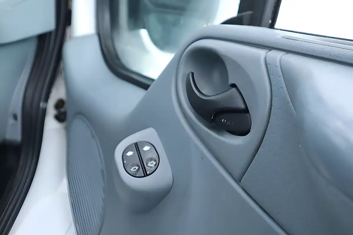 Used 2012 Ford Transit 280 White - Interior and Exterior details 16