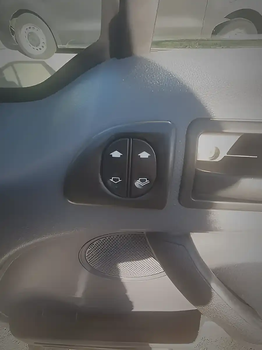 Used 2012 Ford Transit Connect Crewvan - Interior and Exterior details 9