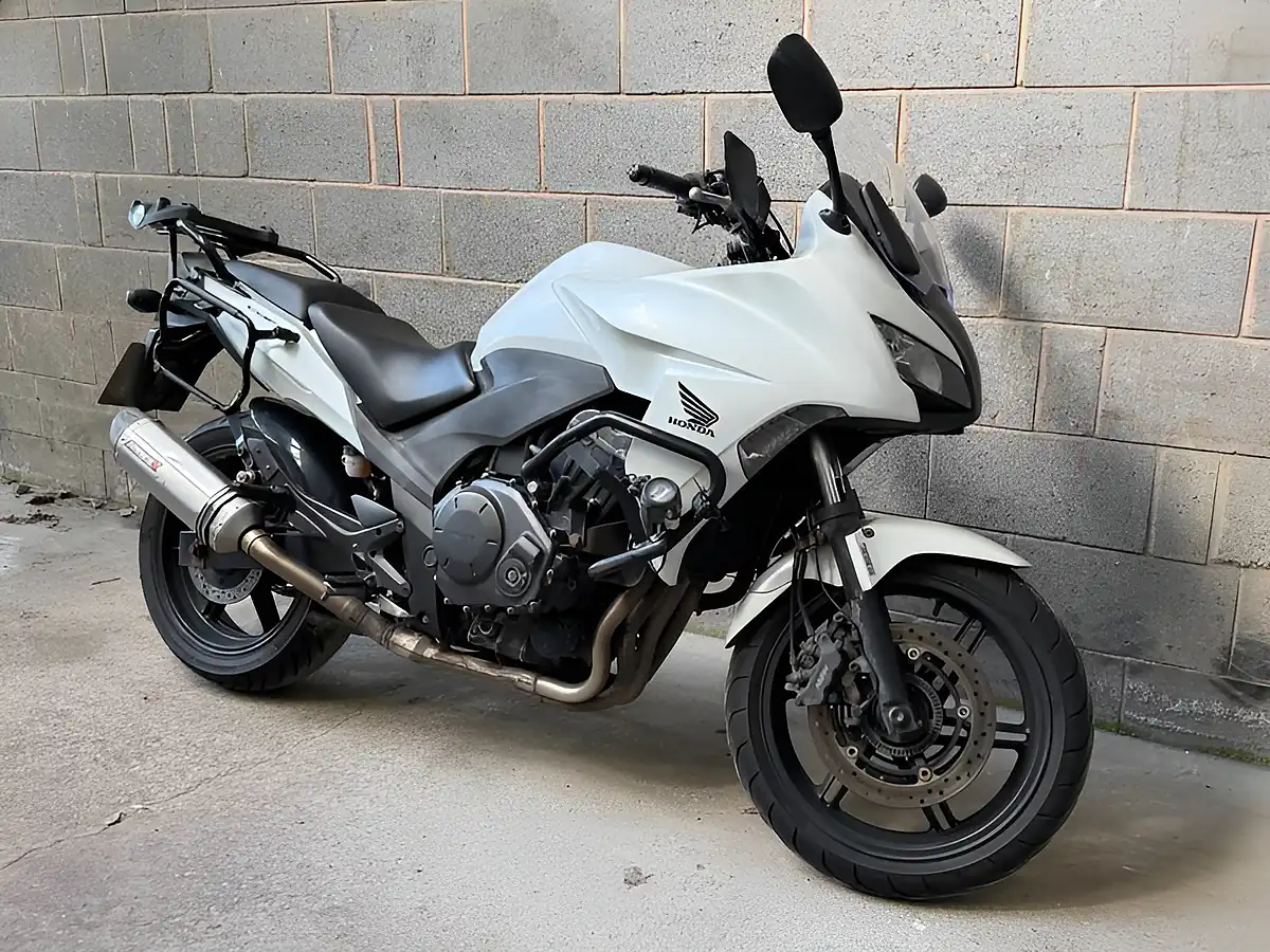 Used 2012 Honda CBF1000 Touring Setup White - Interior and Exterior details 3