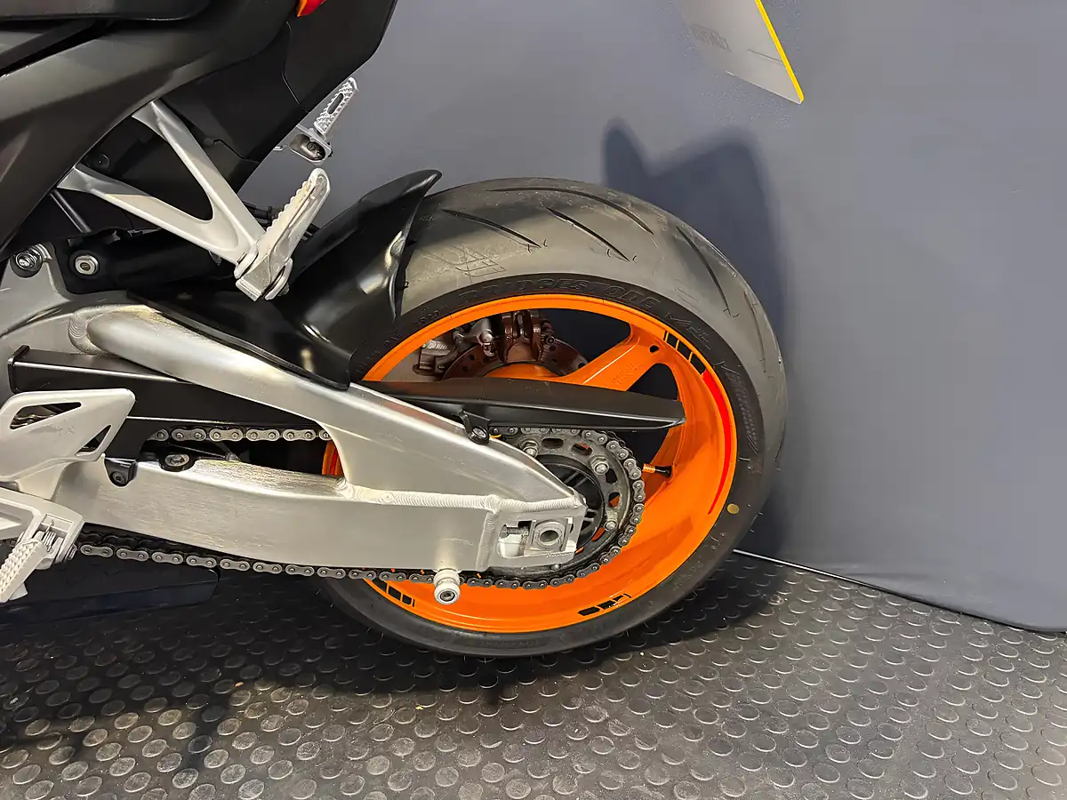 Used 2012 Honda CBR1000RR Fireblade - Interior and Exterior details 19