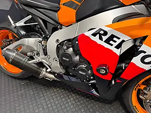 Used 2012 Honda CBR1000RR Fireblade - Interior and Exterior details 9