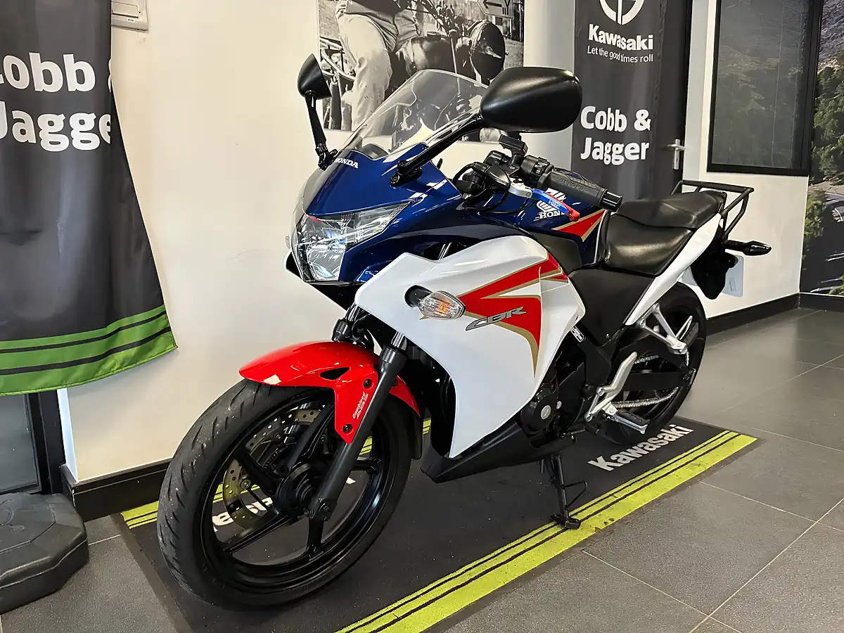 Used 2012 Honda CBR250R Sports Blue - Interior and Exterior details 12