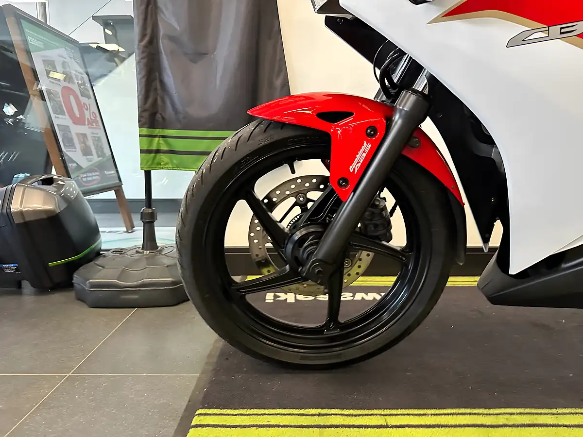 Used 2012 Honda CBR250R Sports Blue - Interior and Exterior details 13