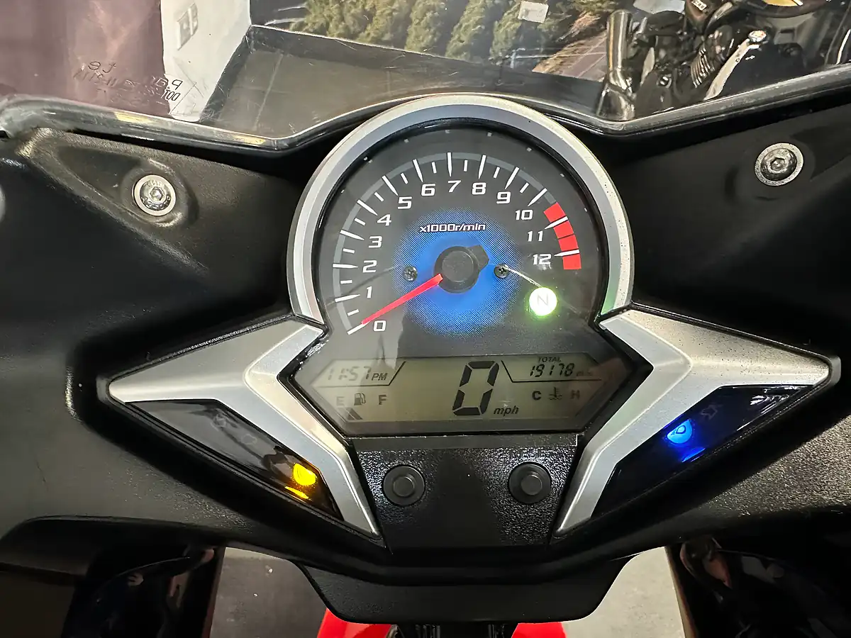 Used 2012 Honda CBR250R Sports Blue - Interior and Exterior details 9