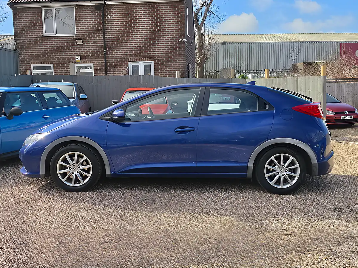 Used 2012 Honda Civic Se Blue - Interior and Exterior details 13