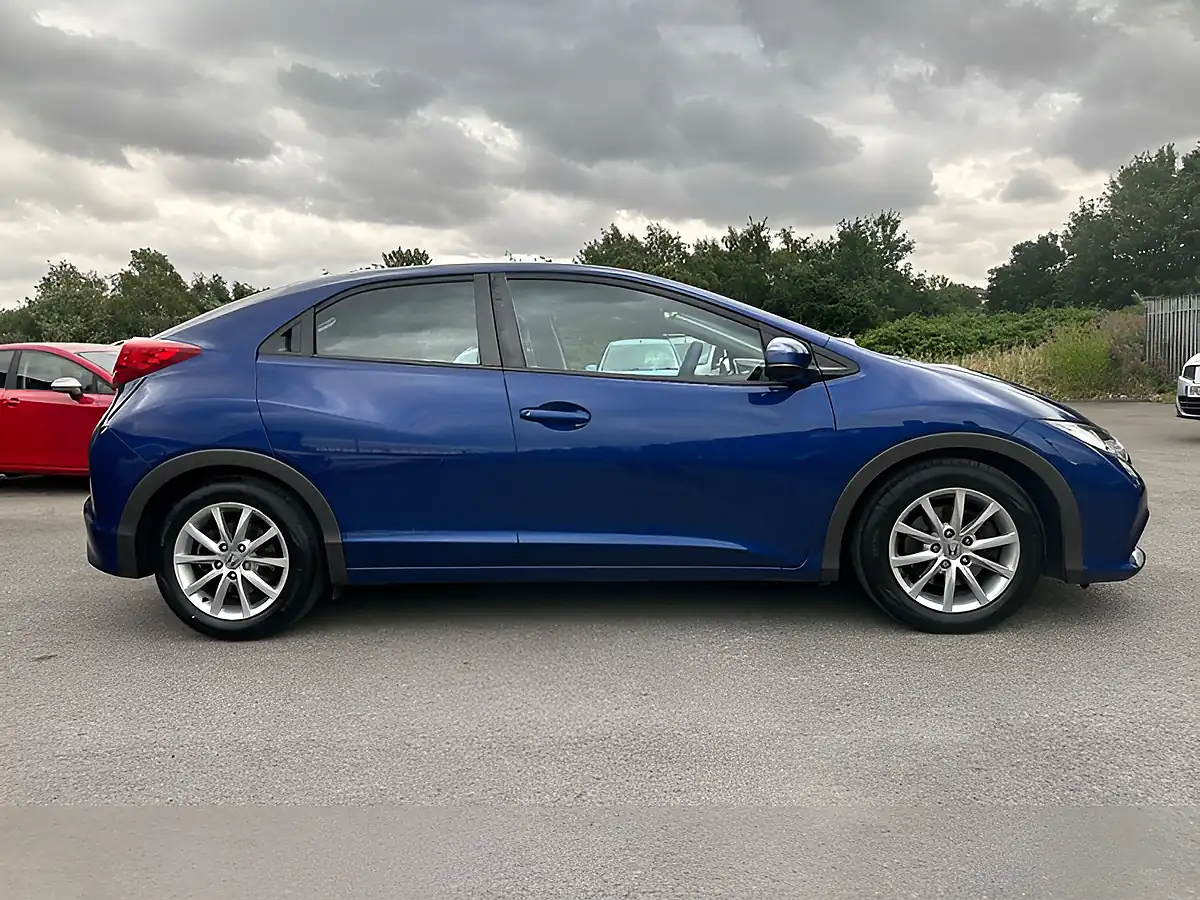 Used 2012 Honda Civic Se Blue - Interior and Exterior details 12