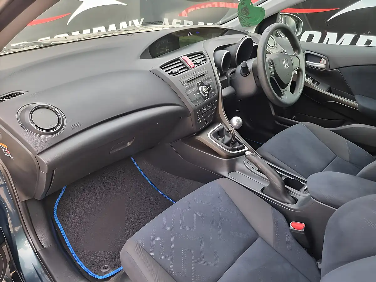 Used 2012 Honda Civic Se Euro 5 Green - Interior and Exterior details 16