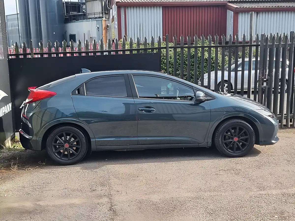 Used 2012 Honda Civic Se Euro 5 Green - Interior and Exterior details 5