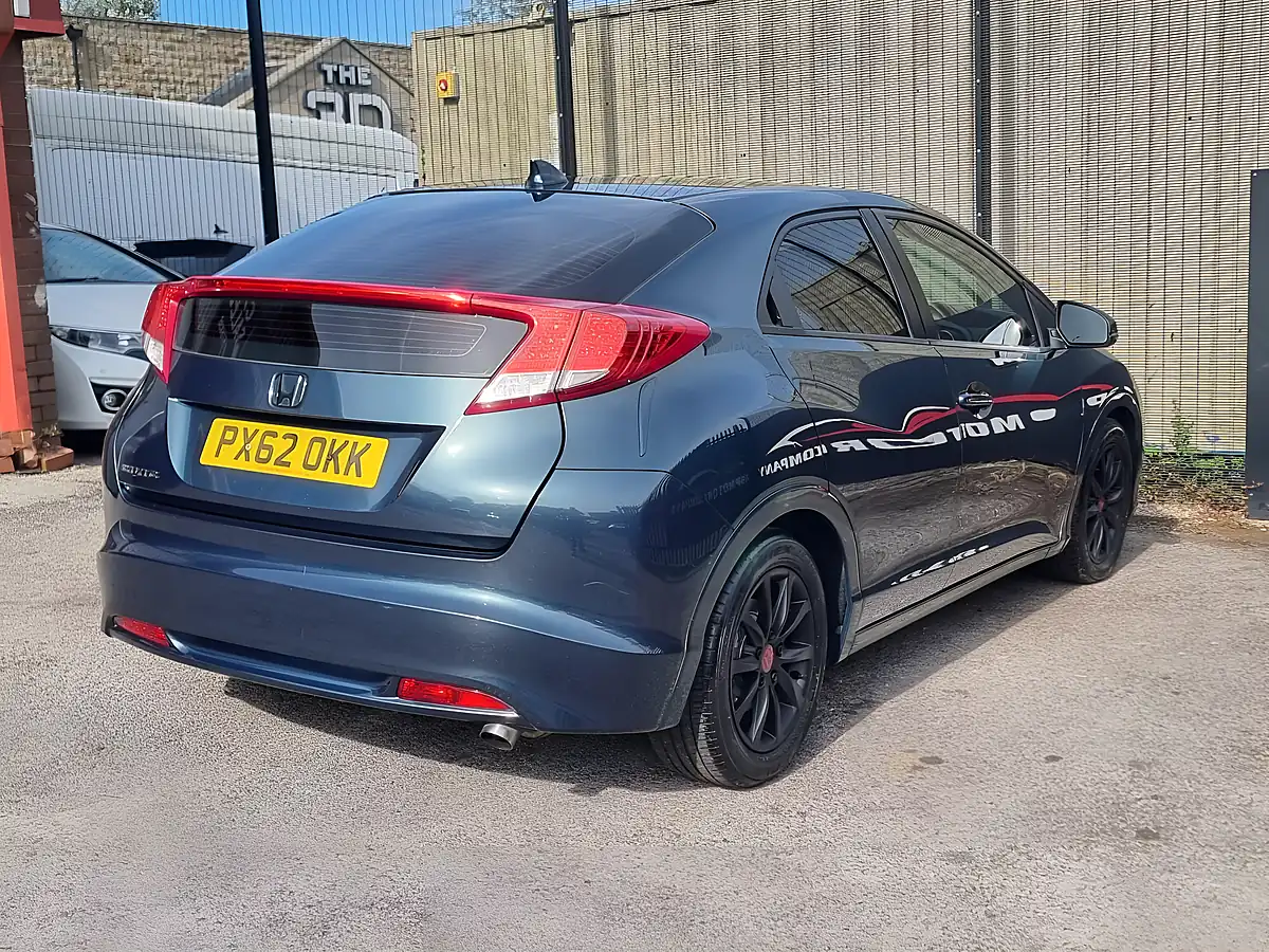 Used 2012 Honda Civic Se Euro 5 Green - Interior and Exterior details 8