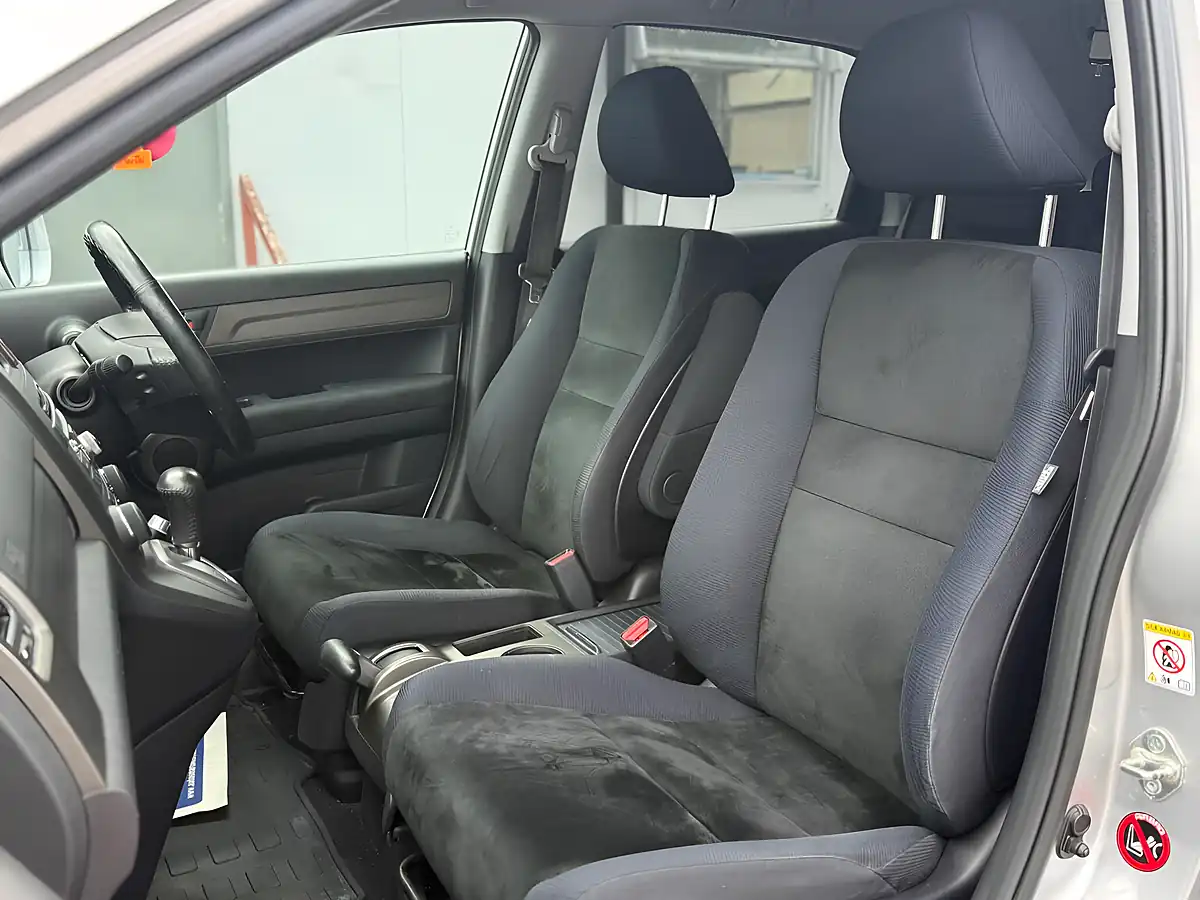 Used 2012 Honda Cr-V Se Plus Silver - Interior and Exterior details 12