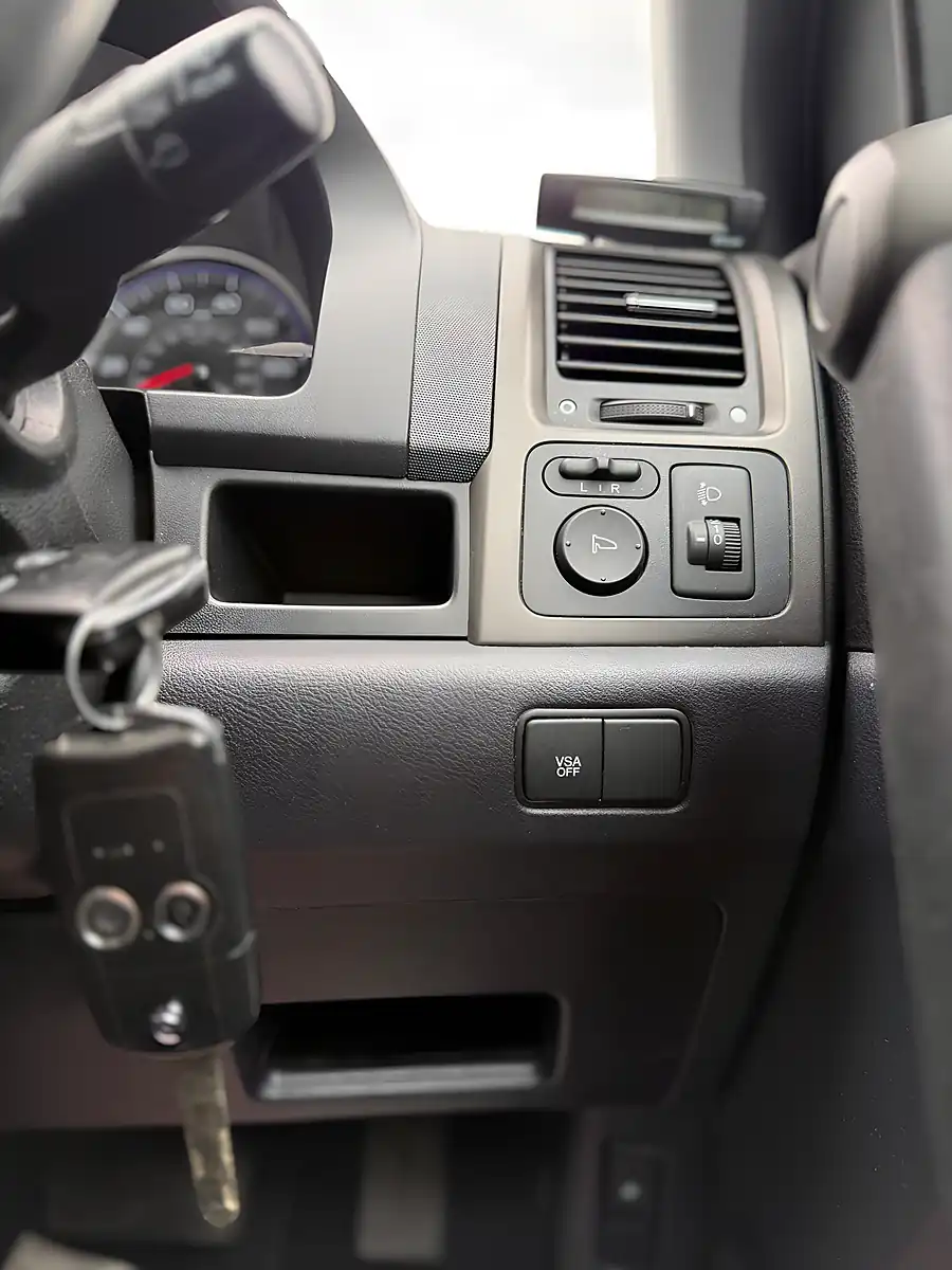 Used 2012 Honda Cr-V Se Plus Silver - Interior and Exterior details 16