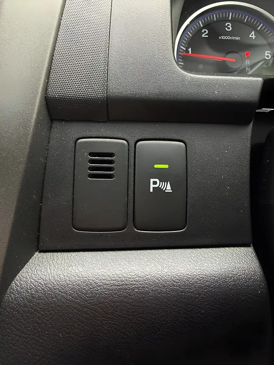 Used 2012 Honda Cr-V Se Plus Silver - Interior and Exterior details 17