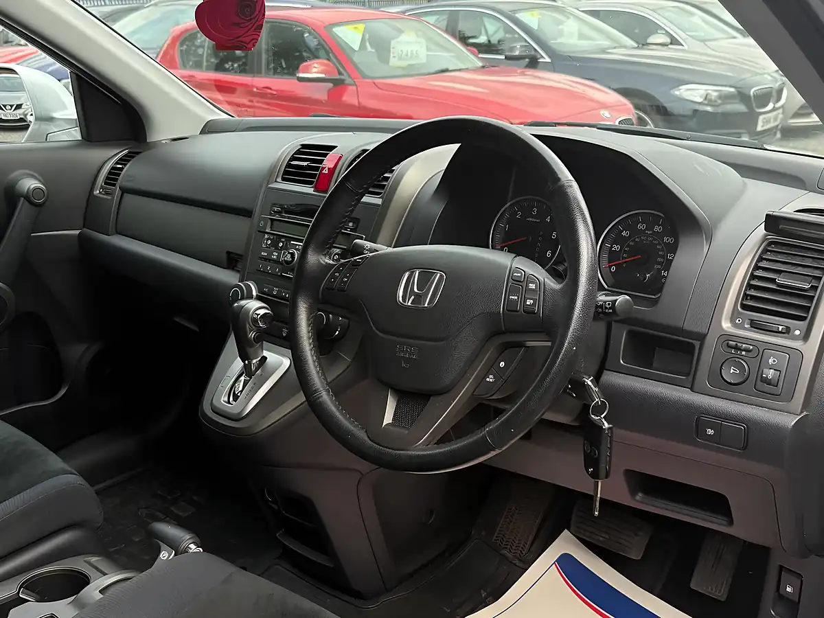 Used 2012 Honda Cr-V Se Plus Silver - Interior and Exterior details 8