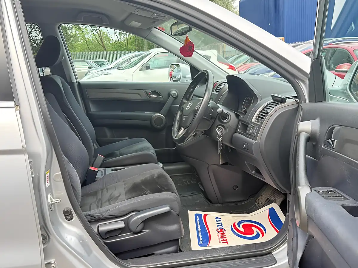 Used 2012 Honda Cr-V Se Plus Silver - Interior and Exterior details 9
