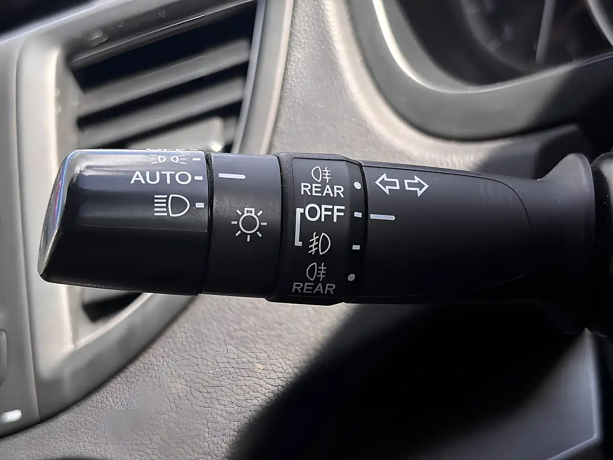Used 2012 Honda Cr-V Se Silver - Interior and Exterior details 17