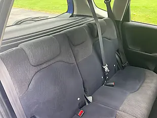 Used 2012 Honda Jazz Es Blue - Interior and Exterior details 13