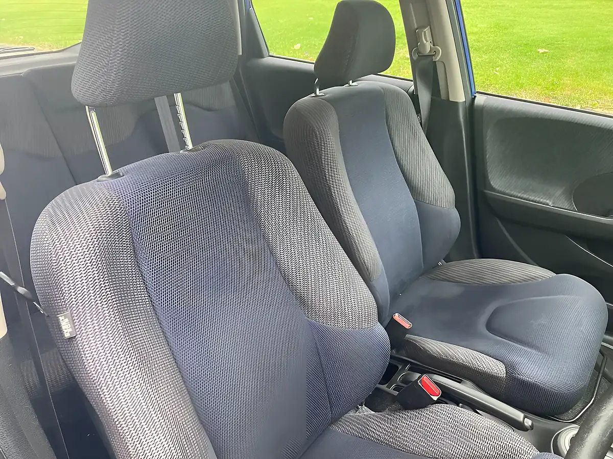 Used 2012 Honda Jazz Es Blue - Interior and Exterior details 15