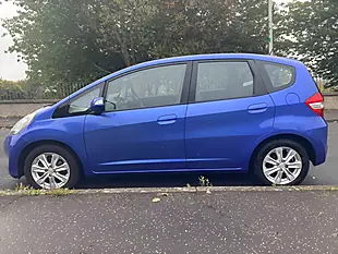 Used 2012 Honda Jazz Es Blue - Interior and Exterior details 6