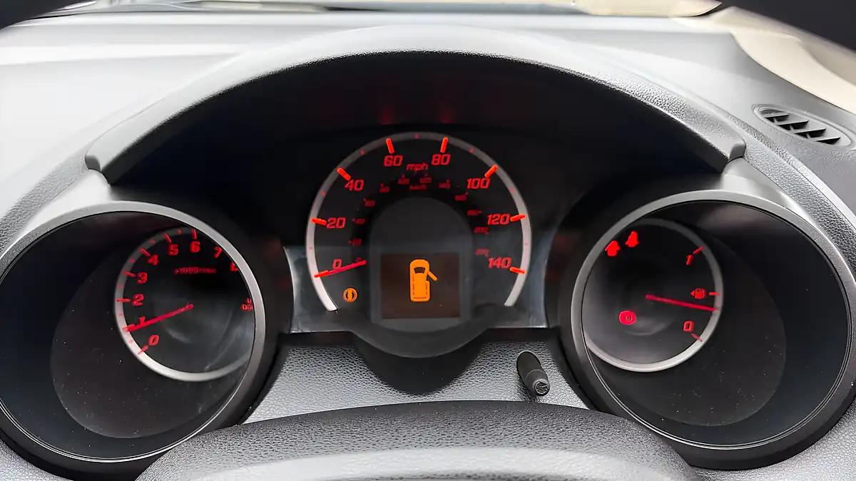 Used 2012 Honda Jazz Es Brown - Interior and Exterior details 12