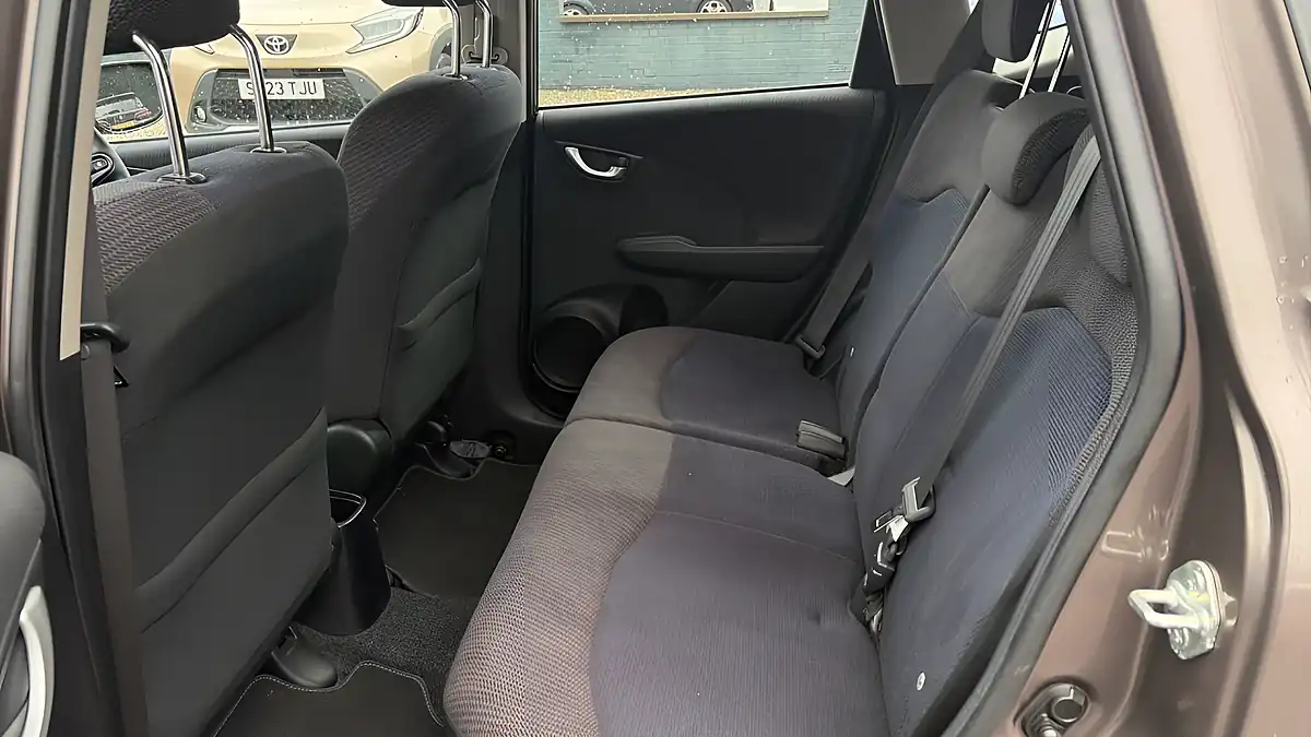 Used 2012 Honda Jazz Es Brown - Interior and Exterior details 14