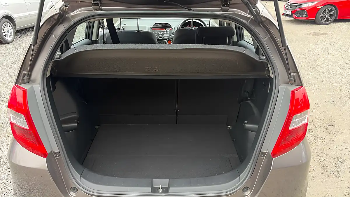 Used 2012 Honda Jazz Es Brown - Interior and Exterior details 15