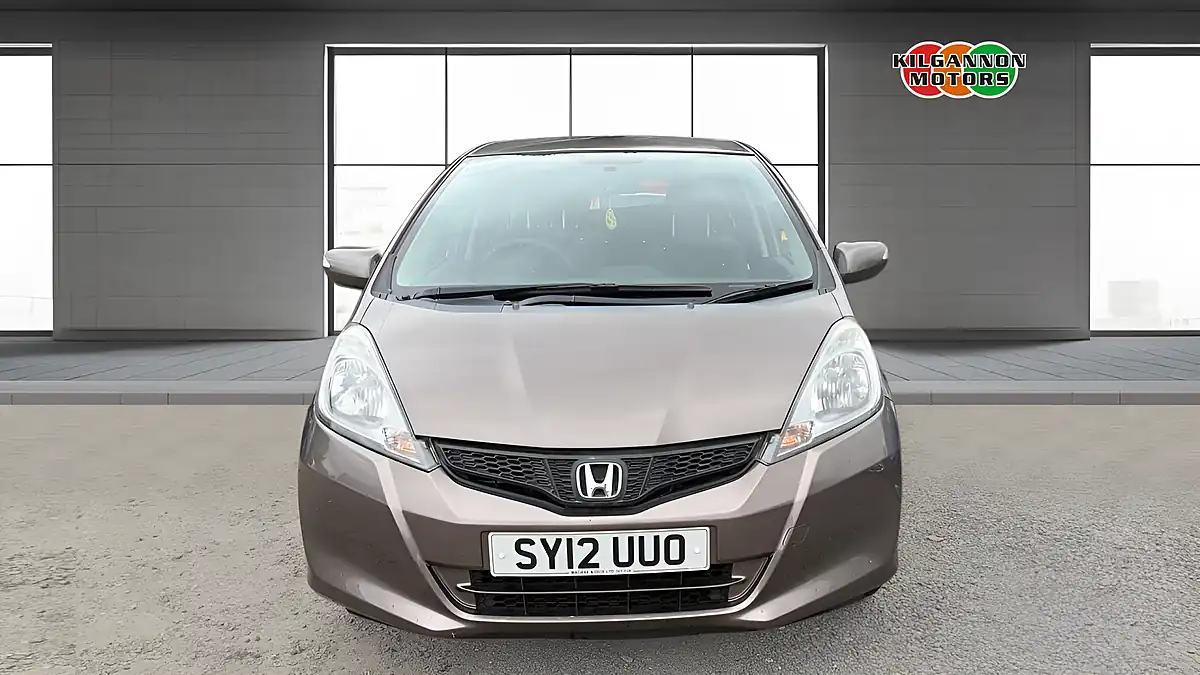 Used 2012 Honda Jazz Es Brown - Interior and Exterior details 4