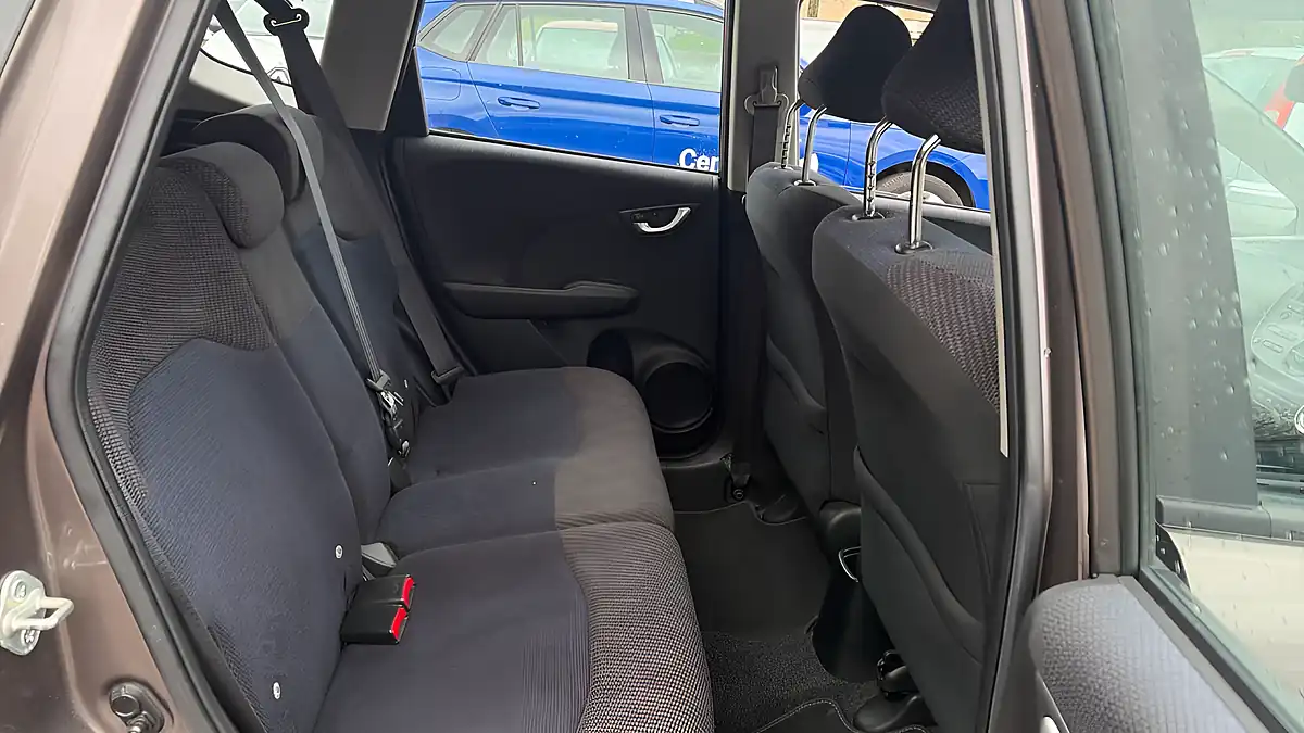 Used 2012 Honda Jazz Es Brown - Interior and Exterior details 9
