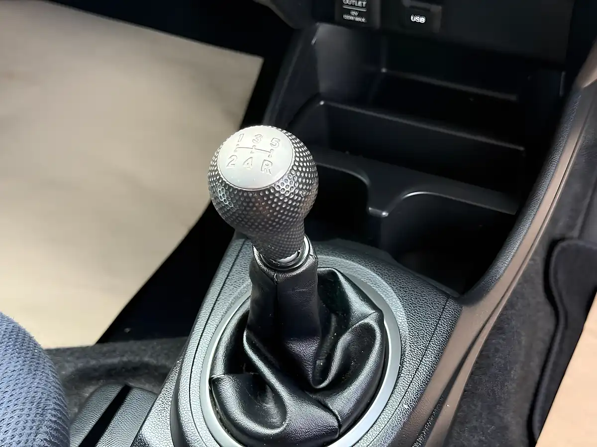 Used 2012 Honda Jazz Es Grey - Interior and Exterior details 10