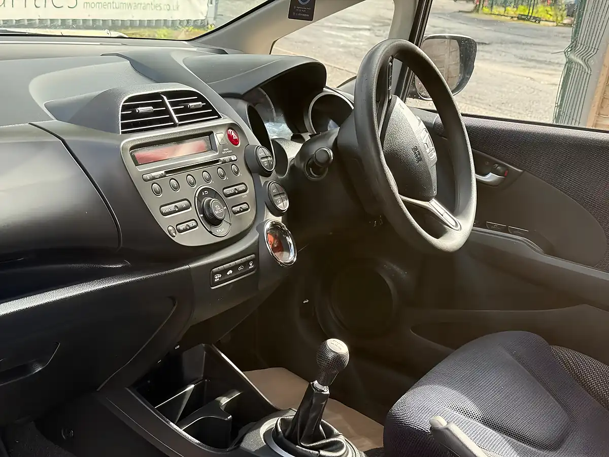 Used 2012 Honda Jazz Es Grey - Interior and Exterior details 11