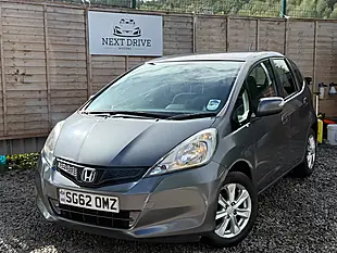 Used 2012 Honda Jazz Es Grey - Interior and Exterior details 7