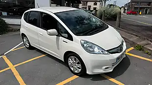 Used 2012 Honda Jazz Hs White - Interior and Exterior details 11