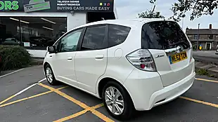 Used 2012 Honda Jazz Hs White - Interior and Exterior details 16